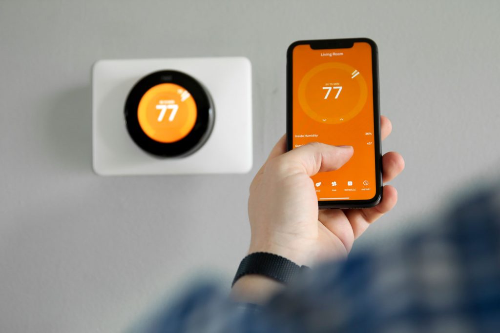 A programmable wireless in app mobile thermostat