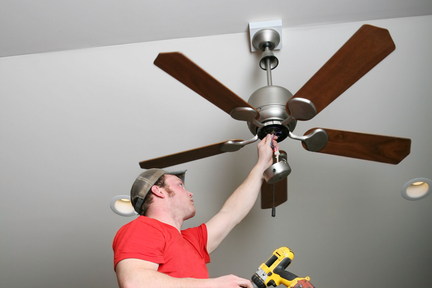 Ceiling Fan On A Sloped, How To Put A Ceiling Fan Up In Mobile Home