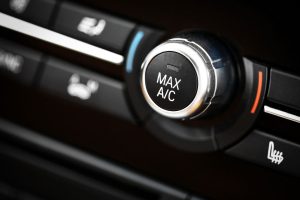 Read more about the article Car Air Conditioner Turns On And Off – What Could Be Wrong?