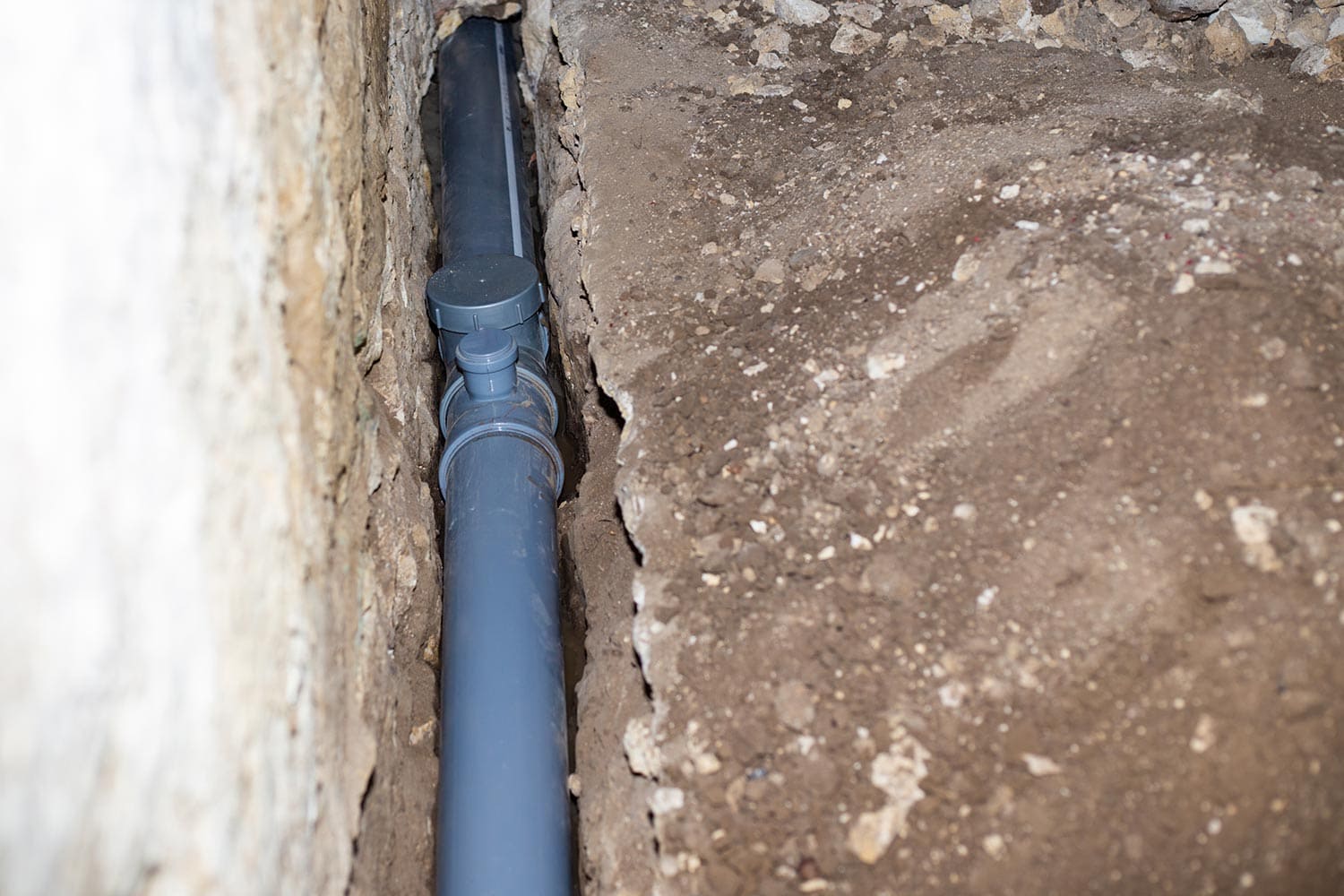 Lining sewage with plastic pipes, drainage of waste water from the house