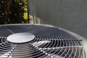 Read more about the article Which Way Should AC Condenser Fan Spin?