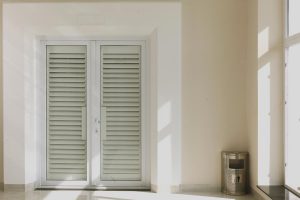 Read more about the article Do AC Closet Doors Need To Be Vented?