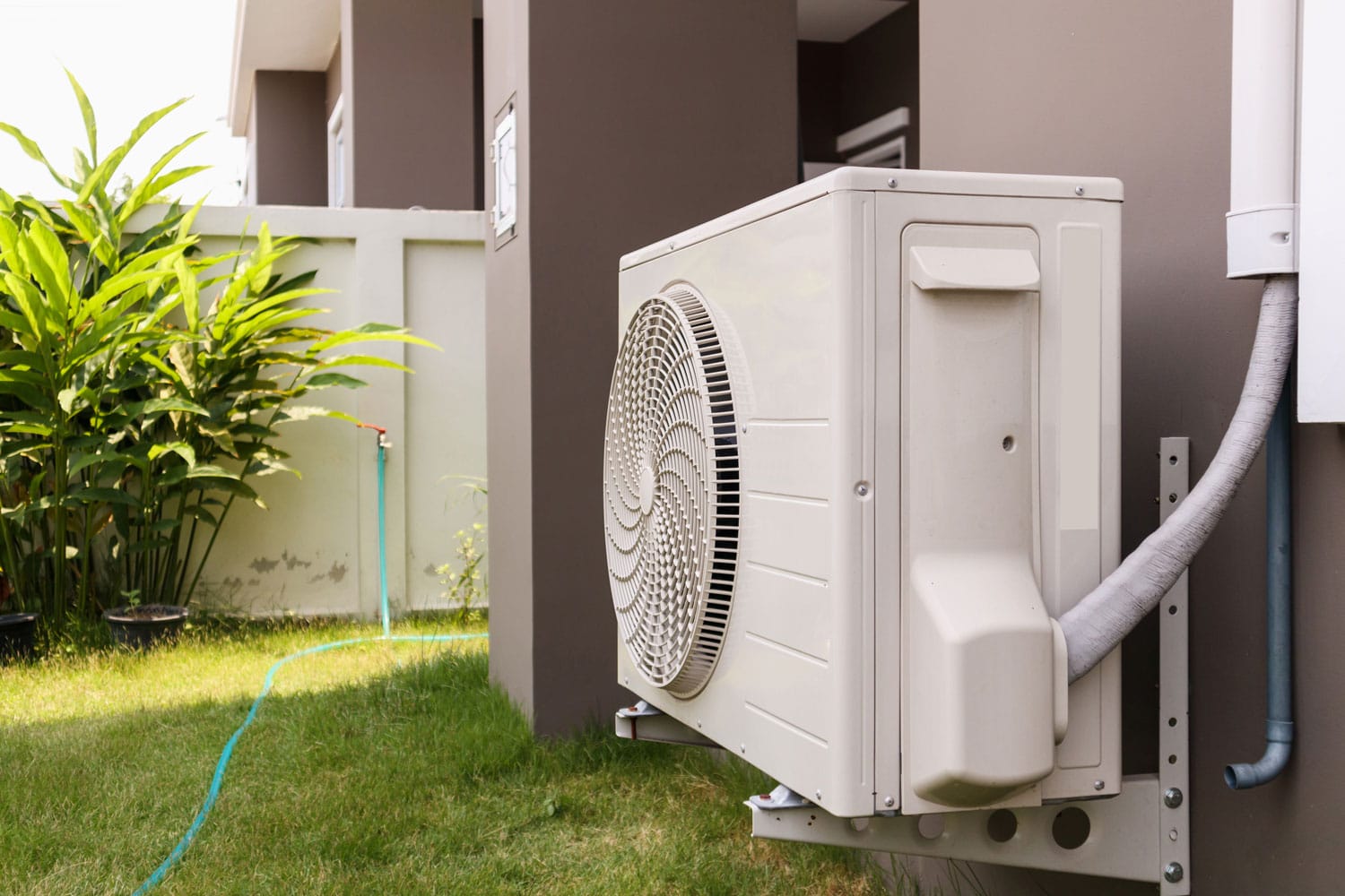 Outdoor Fan contineously run below several reasons