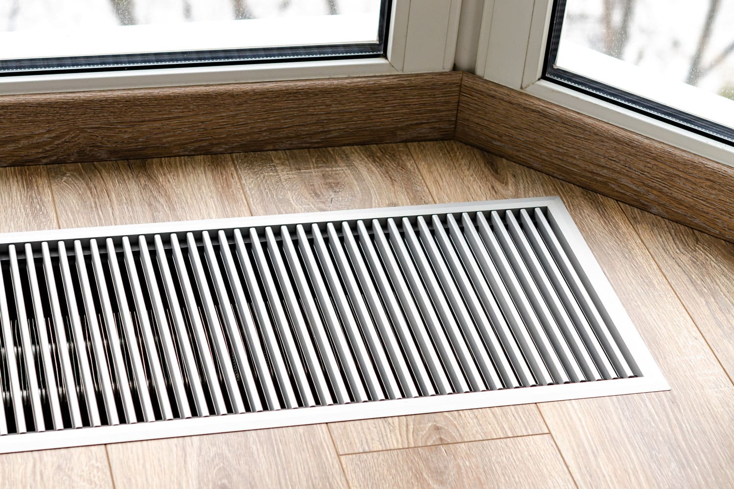 Protective vents on the floor for hvacs