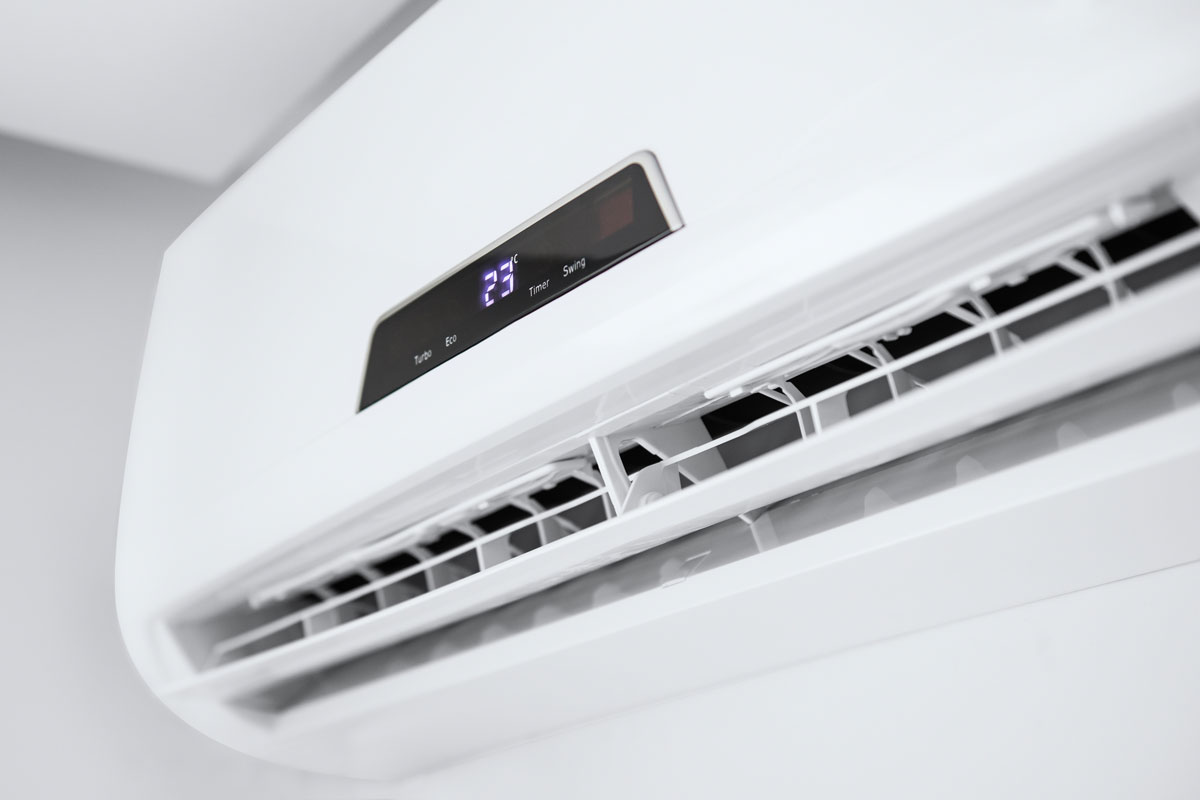 Split type ac for wider throw of cold air or warm air