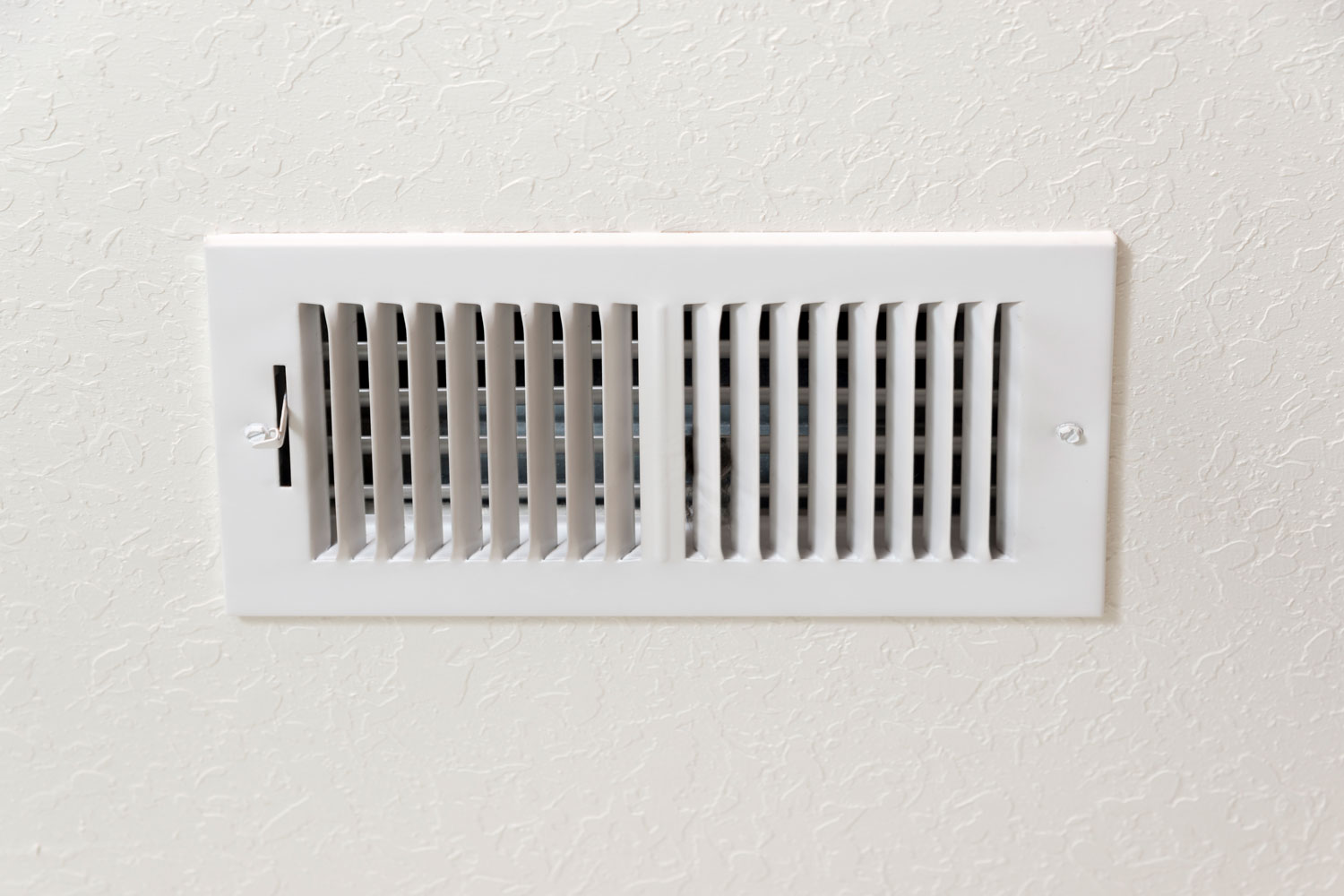 Air conditioning vent inside a small room