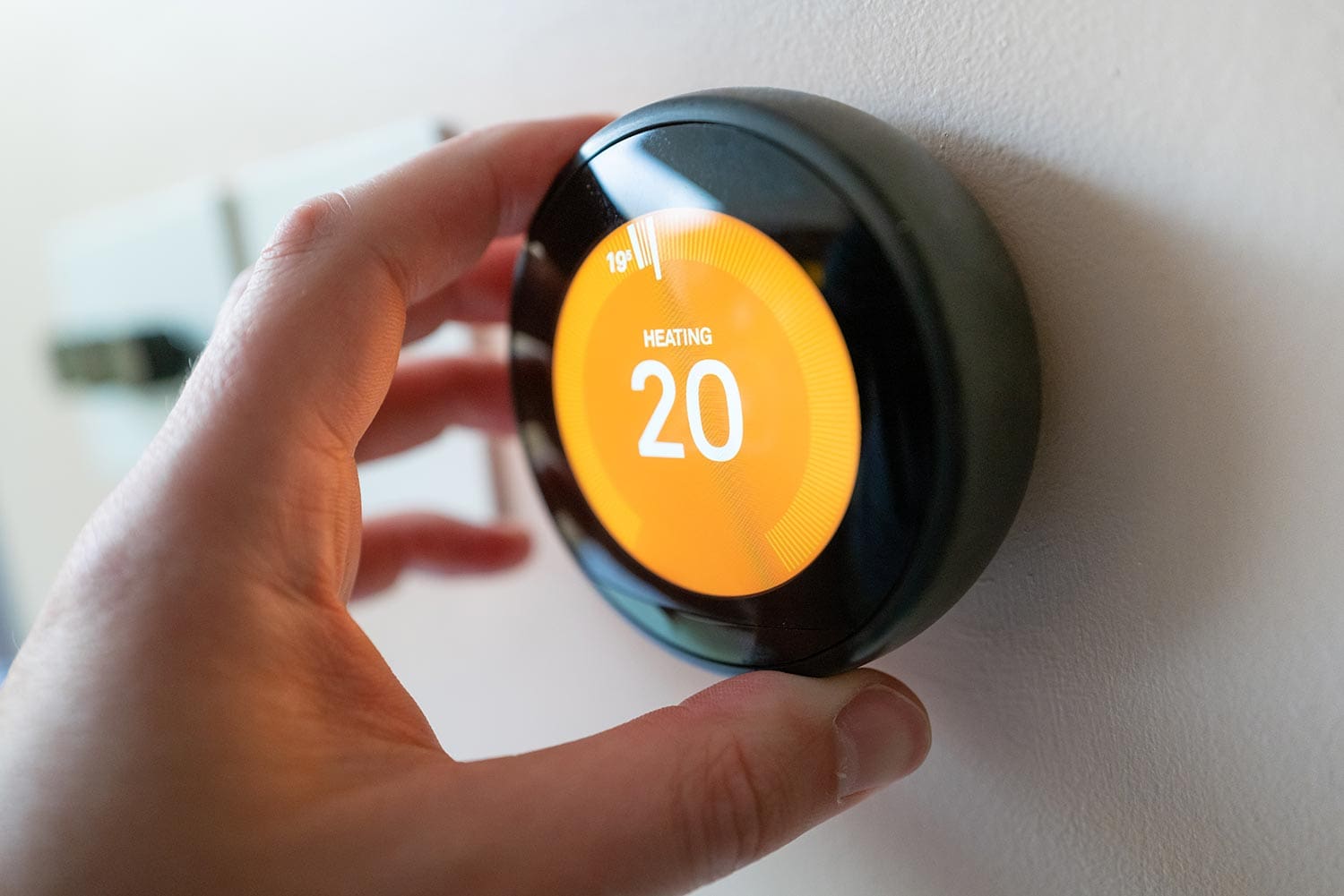 Regulating heating temperature with a modern smart thermostat