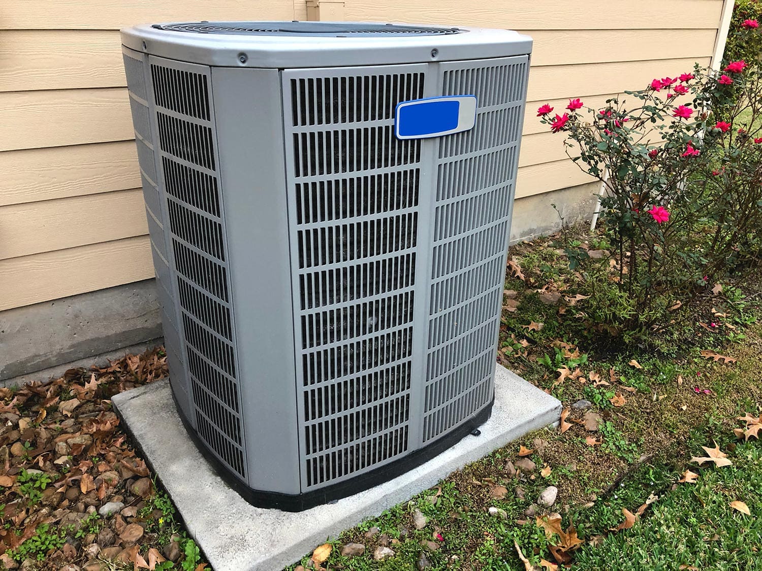 Residential-house-with-a-hvac-unit-installed