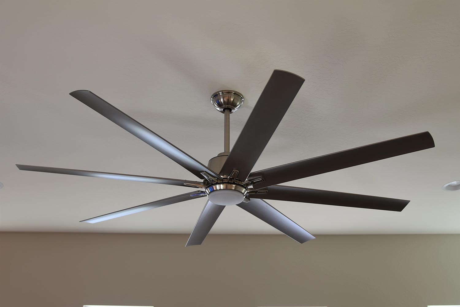 8 blade ceiling fan with pitched blades