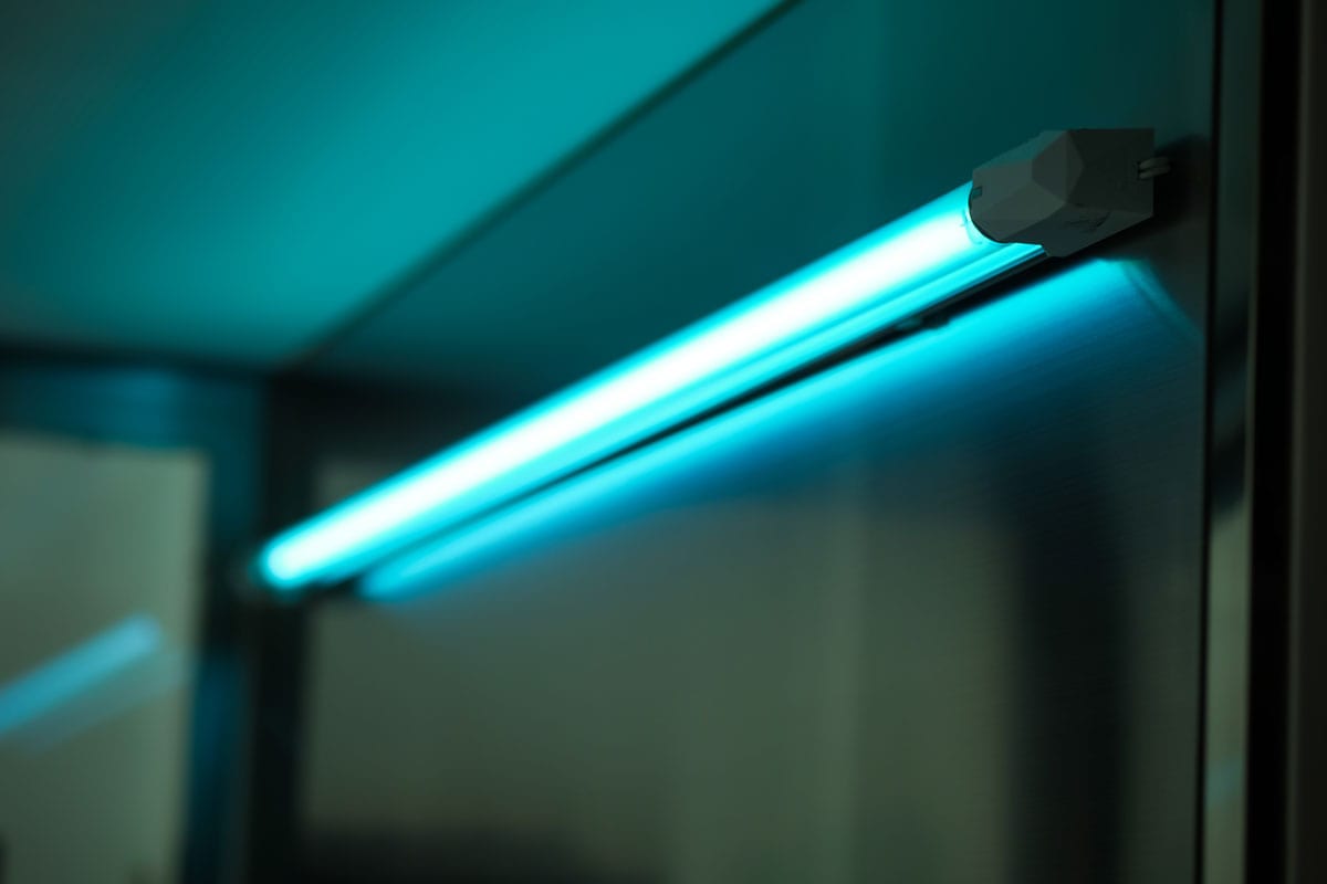 A fluorescent lamp