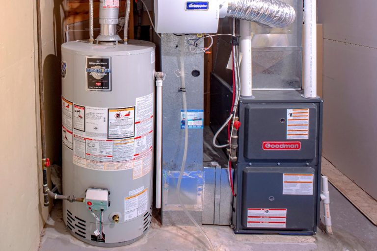 A home high efficiency goodman furnace, Blinking Red Light On Furnace Meaning [Lennox, Trane, Goodman And More]