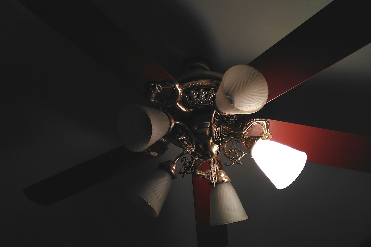 Red ceiling fan with light one lamp