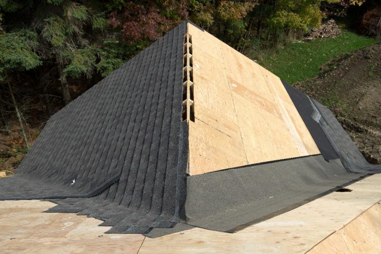 A ridge vent at the peak of the roof, How To Ventilate A Roof With A Ridge Vent