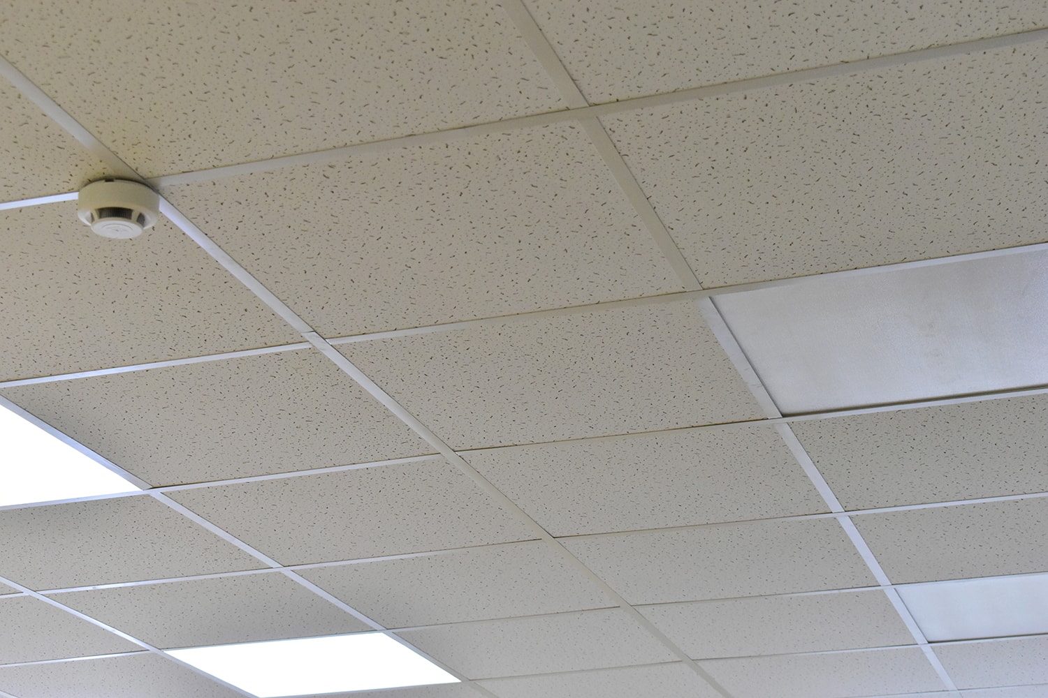 Raster light ceilings in office building