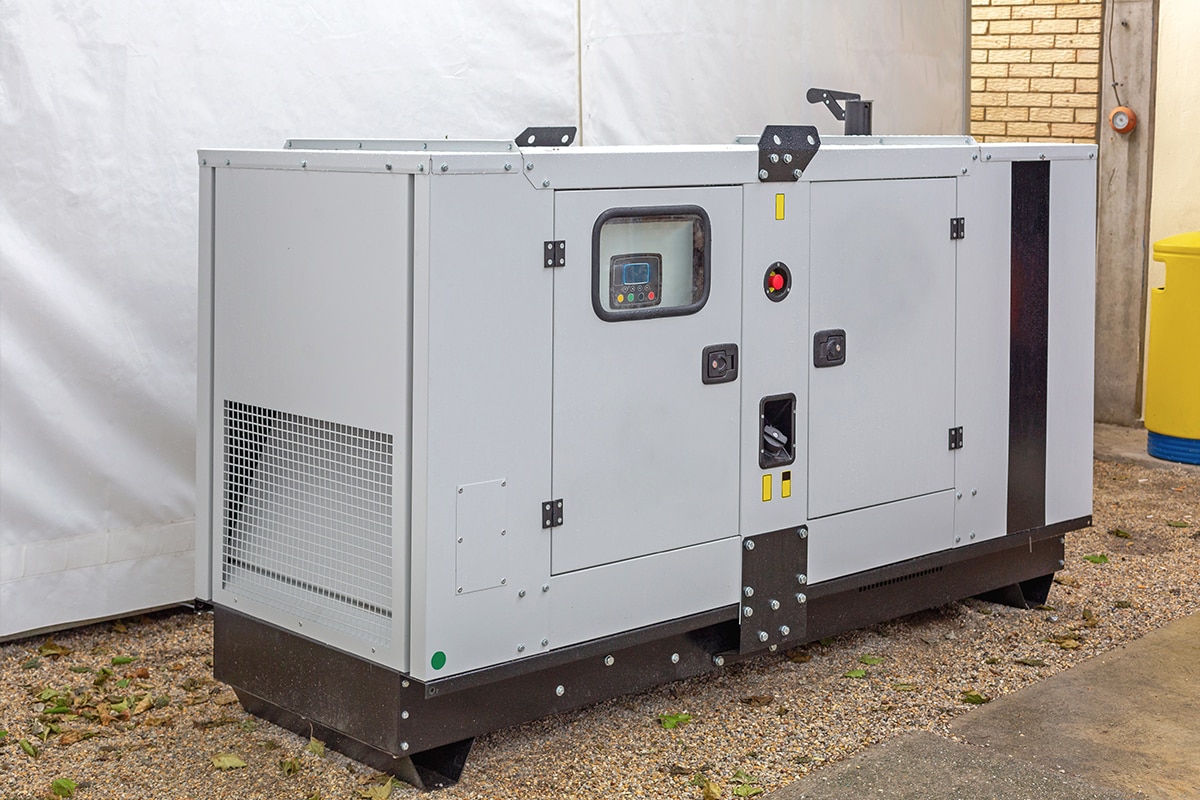 Auxiliary electric power generator for emergency use