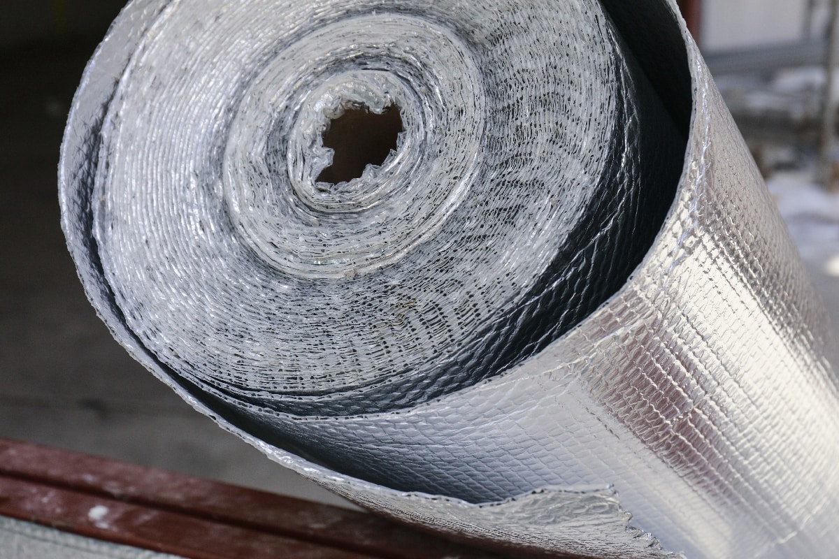 Roll of insulation wool