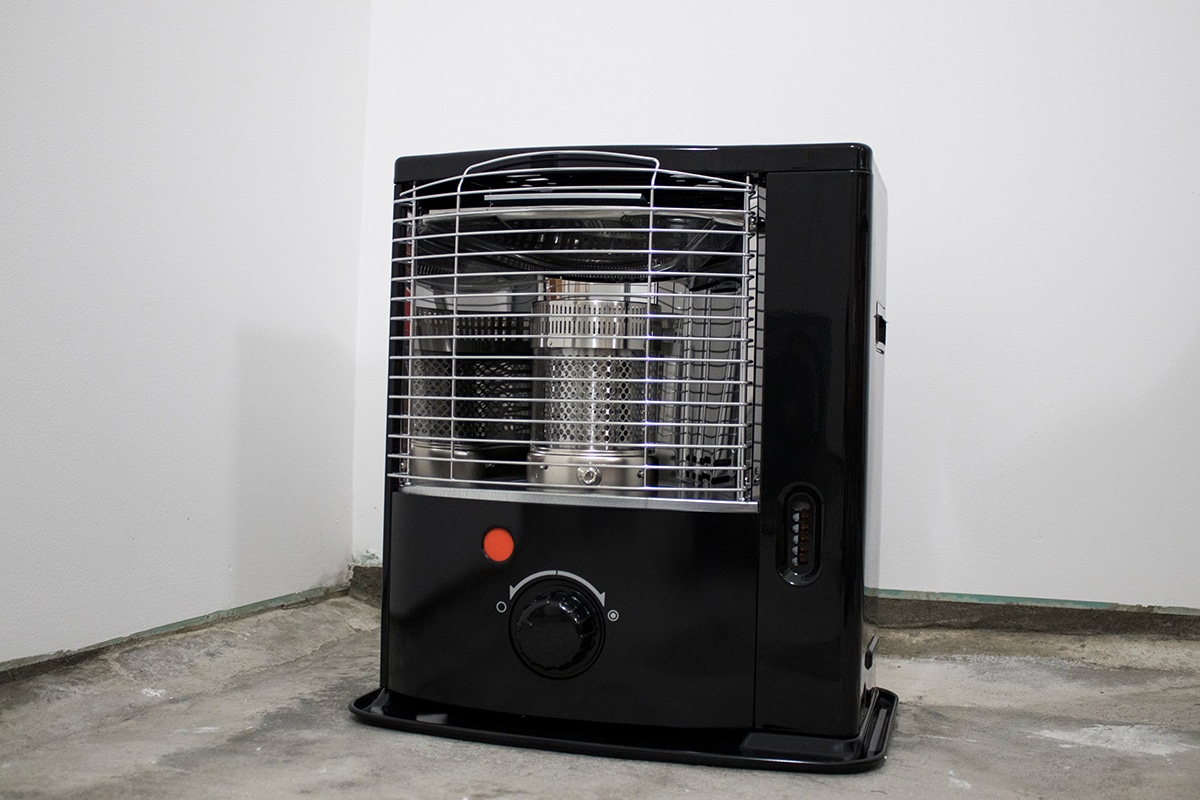 Black kerosene heater