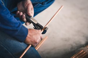 Read more about the article 12 Best Copper Pipe Crimping Tools [For Your Home Projects]