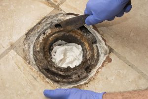 Read more about the article The Battle of the Sealants: Plumber’s Putty vs. Teflon Tape