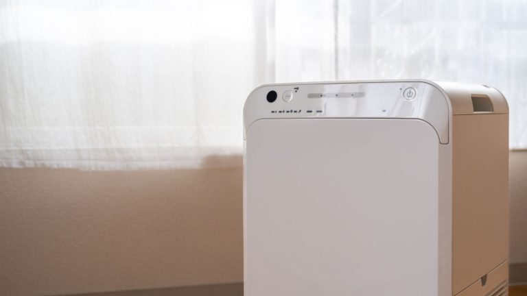 A modern air purifier in the living room, Alen BreatheSmart Won't Turn On - Troubleshooting Tips - 1600x900